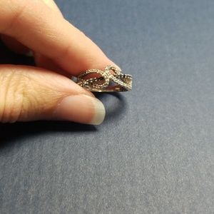 10k white gold black and white diamond ring size 5